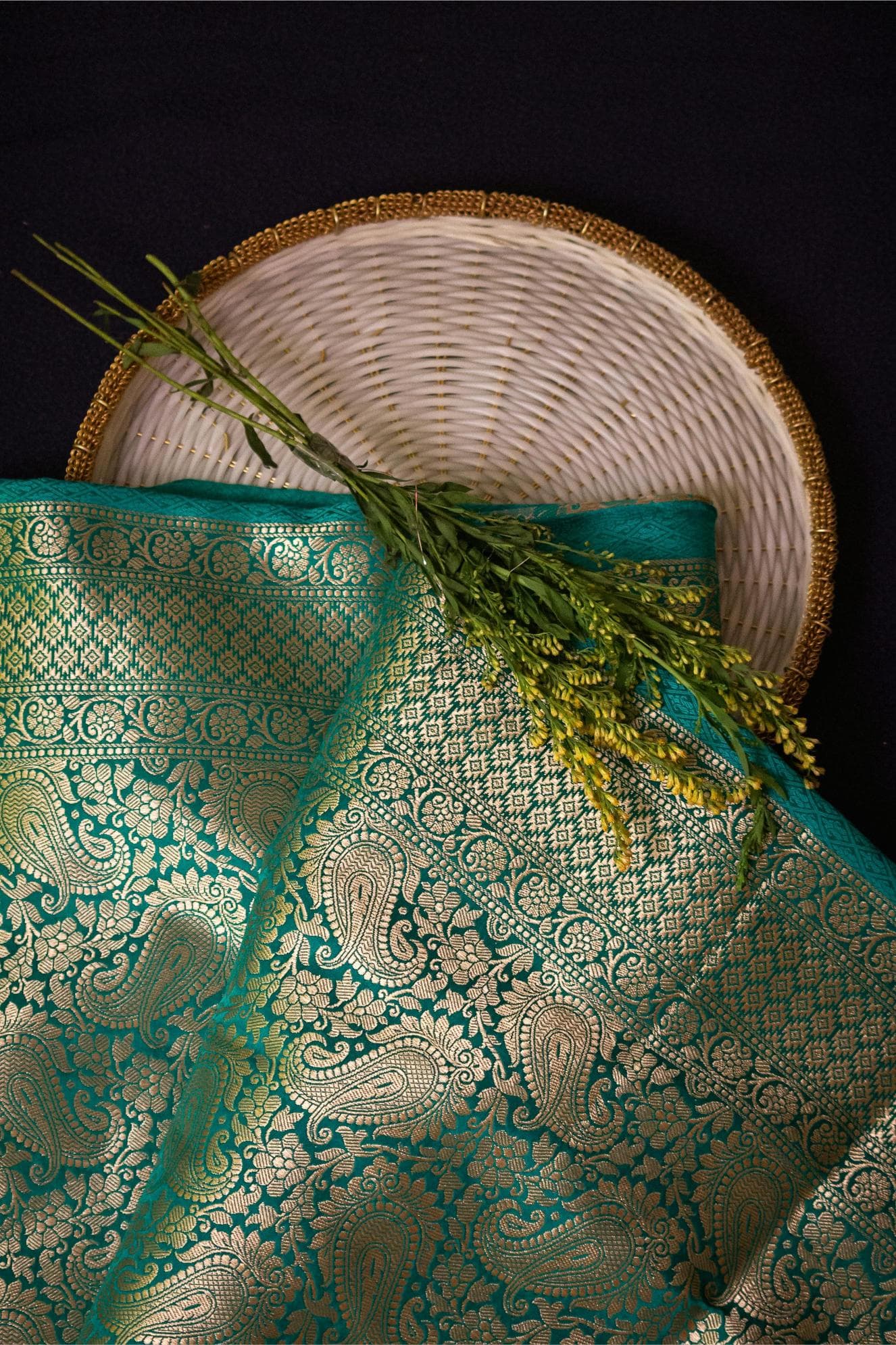 KalaKanchi luxury contact hero